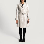 Detailansicht of Notch &amp; Button Hardware on Women's Moonlight Silver Leder-Trenchcoat für Damen