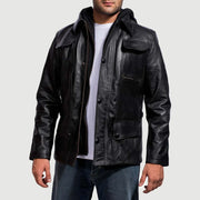 
Black Cowhide Leather Hooded Jacket - Rückansicht mit passgenauen Schultern & sauberem Saum