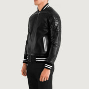 Black Sheepskin Leather Varsity Jacket - Rückansicht mit passgenauen Schultern &amp; sauberem Saum