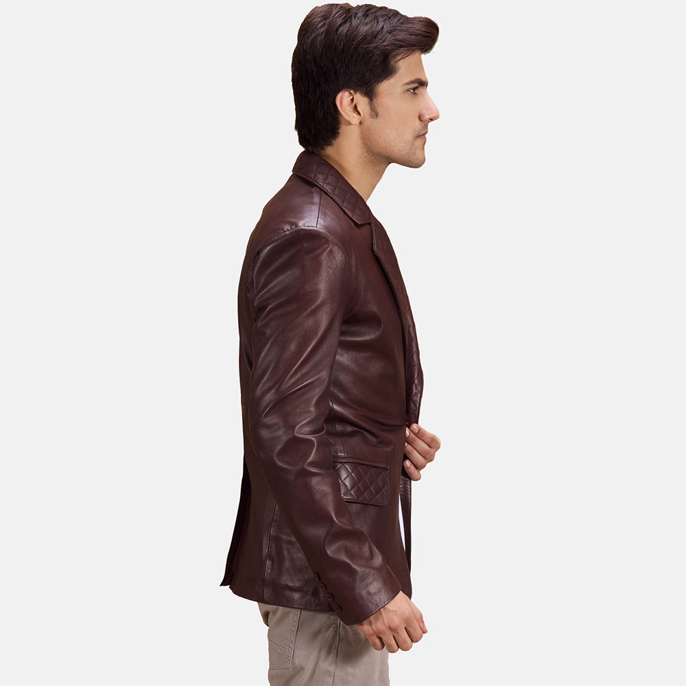 Maroon Sheepskin leather Blazer - Rückansicht mit passgenauen Schultern &amp; sauberem Saum