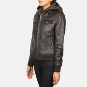 
Brown Sheepskin Leather Bomber Jacket - Rückansicht mit passgenauen Schultern & sauberem Saum