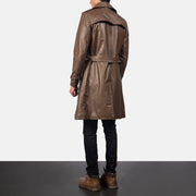 
Royson Braun Leather Duster Ledermantel für Herren - Seitenansicht mit ergonomischem Ärmelschnitt & sportlicher Passform