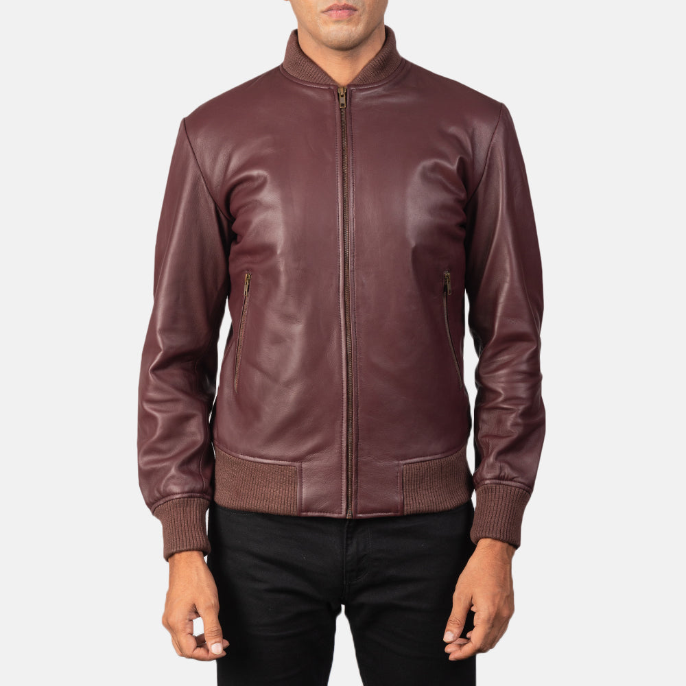 Detailansicht of Varsity &amp; Zipper Hardware on Men's Shane Kastanienbraun Leder-Bomberjacke für Herren