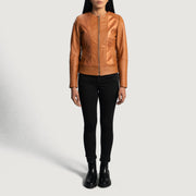 Women's Sleeky Clean Hellbraun Leder-Bikerjacke für Damen - Seitenansicht mit ergonomischem Ärmelschnitt