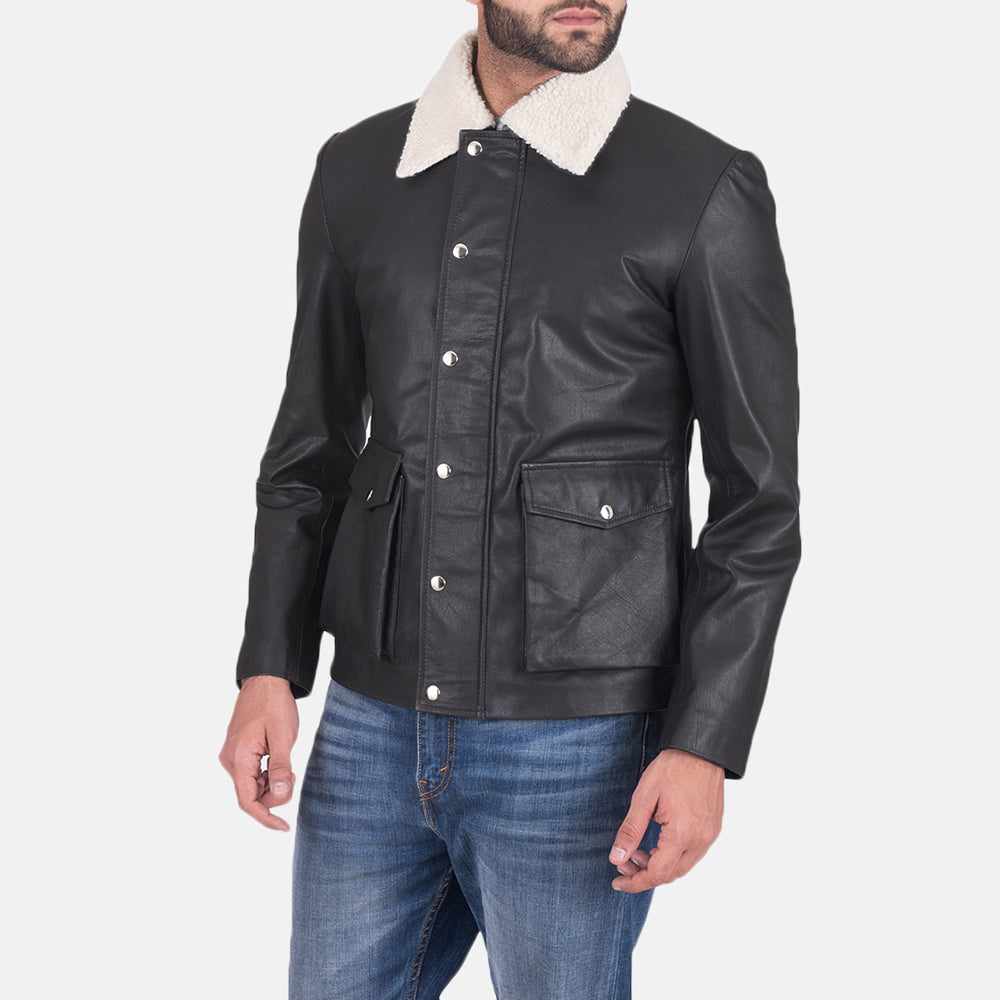 
Snow Cole Schwarz Lederjacke für Herren in Black Goatskin Leather - Vorderansicht & maßgeschneiderte Silhouette | Online Kaufen