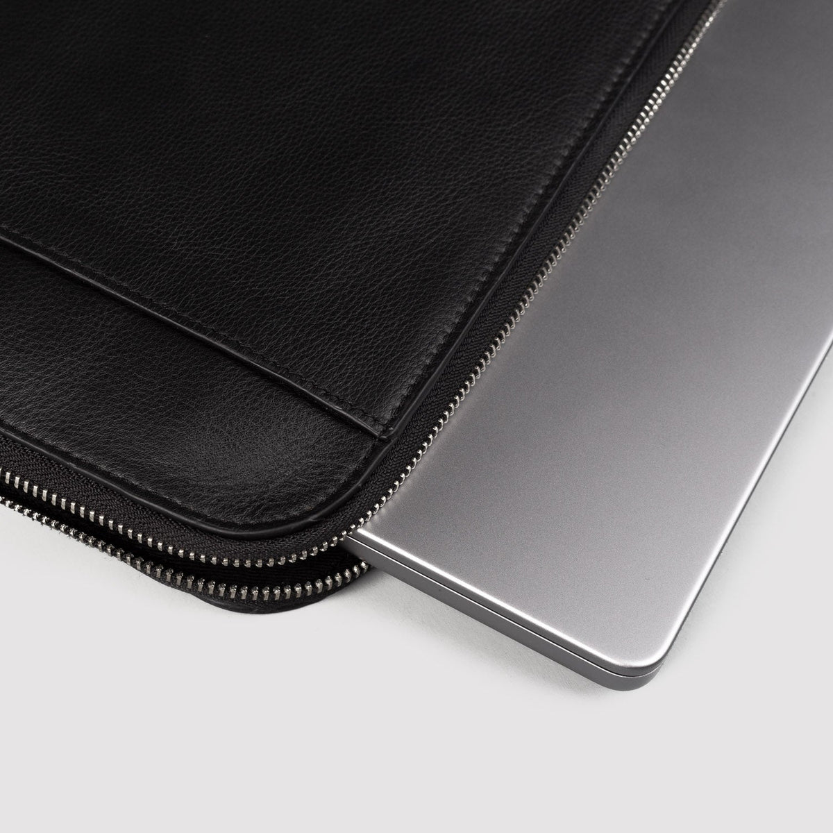 
The Baxter Leather Laptop Sleeve für Damen für Damen – alternate product view 4