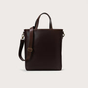 
The Poet Vintage Brown Leather Tote Bag For Men & Women in Vintage Brown Full-Grain Leather - Full Exterior Vorderansicht & maßgeschneiderte Silhouette | Online Kaufen
