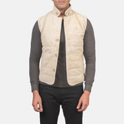 
Tony Off-Weiß Suede Vest für Herren - Vorderansicht & maßgeschneiderte Silhouette | Online Kaufen