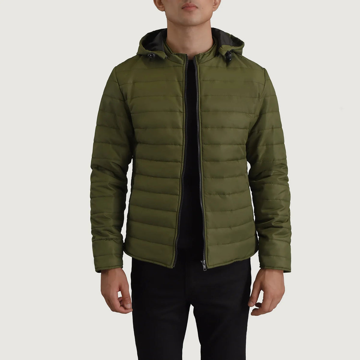 Tyler Grün Hooded Puffer Lederjacke für Herren in Green Full-Grain Leather - Vorderansicht &amp; maßgeschneiderte Silhouette | Online Kaufen