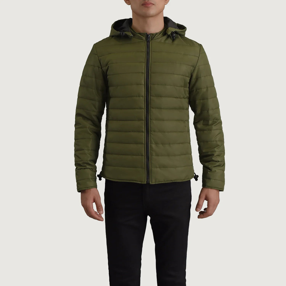 Detailansicht of Classic Collar &amp; Zipper Hardware on Tyler Grün Hooded Puffer Lederjacke für Herren