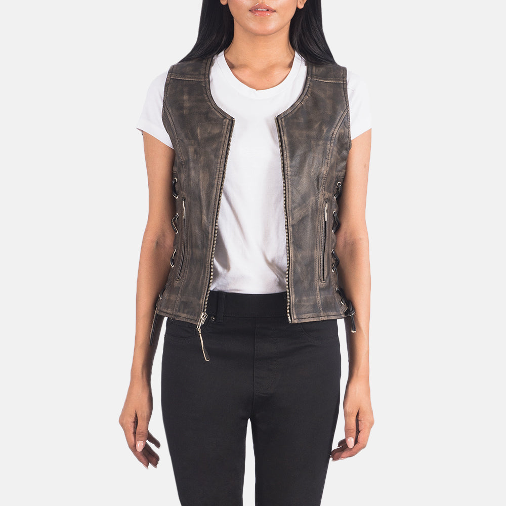 
Vanda Vintage-Braun Leather Biker Vest für Damen in Distressed Brown Goatskin Leather - Vorderansicht & maßgeschneiderte Silhouette | Online Kaufen