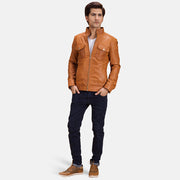
Voltex Hellbraun Leder-Bikerjacke für Herren - Seitenansicht mit ergonomischem Ärmelschnitt & sportlicher Passform