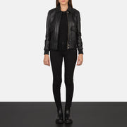 
Westa A-2 Black Leather Bomber Jacket - Seitenansicht mit ergonomischem Ärmelschnitt & sportlicher Passform