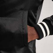 Innenansicht Showing Quilted Polyester Lining &amp; Zwei Innentaschen